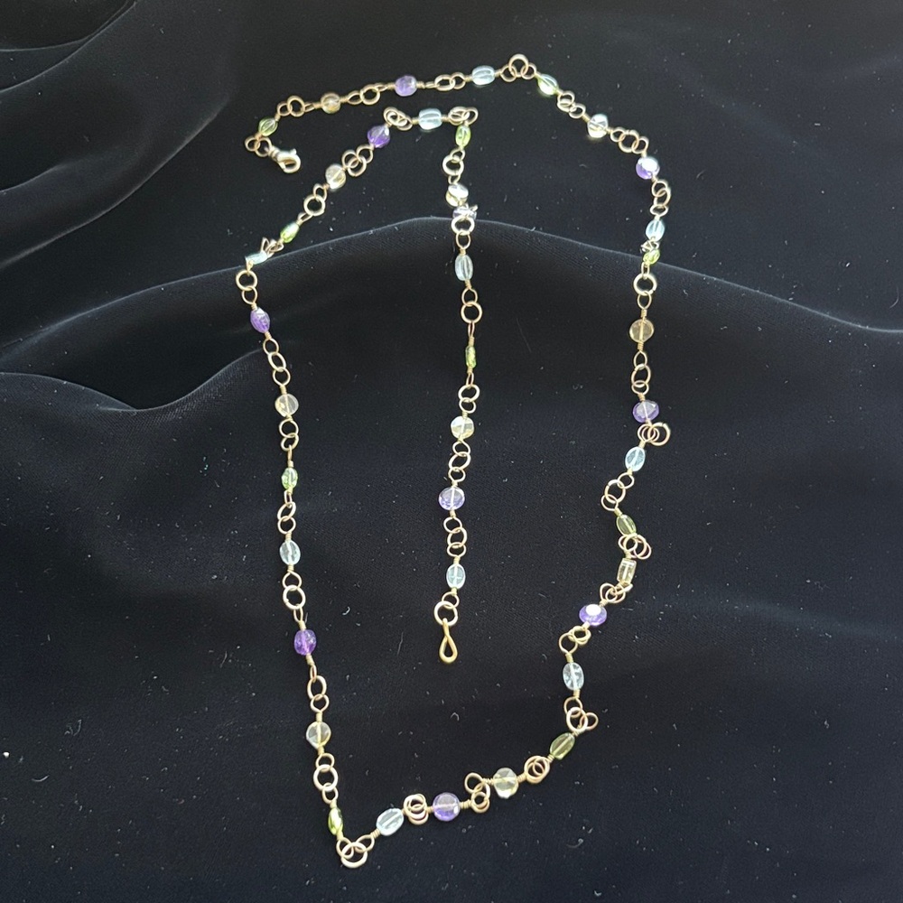 Chic Gold and Multicolor Beaded Necklace